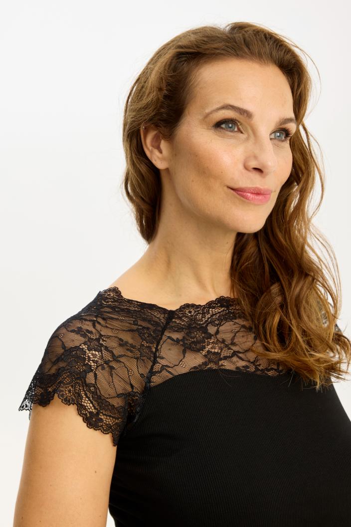 Yvonne top