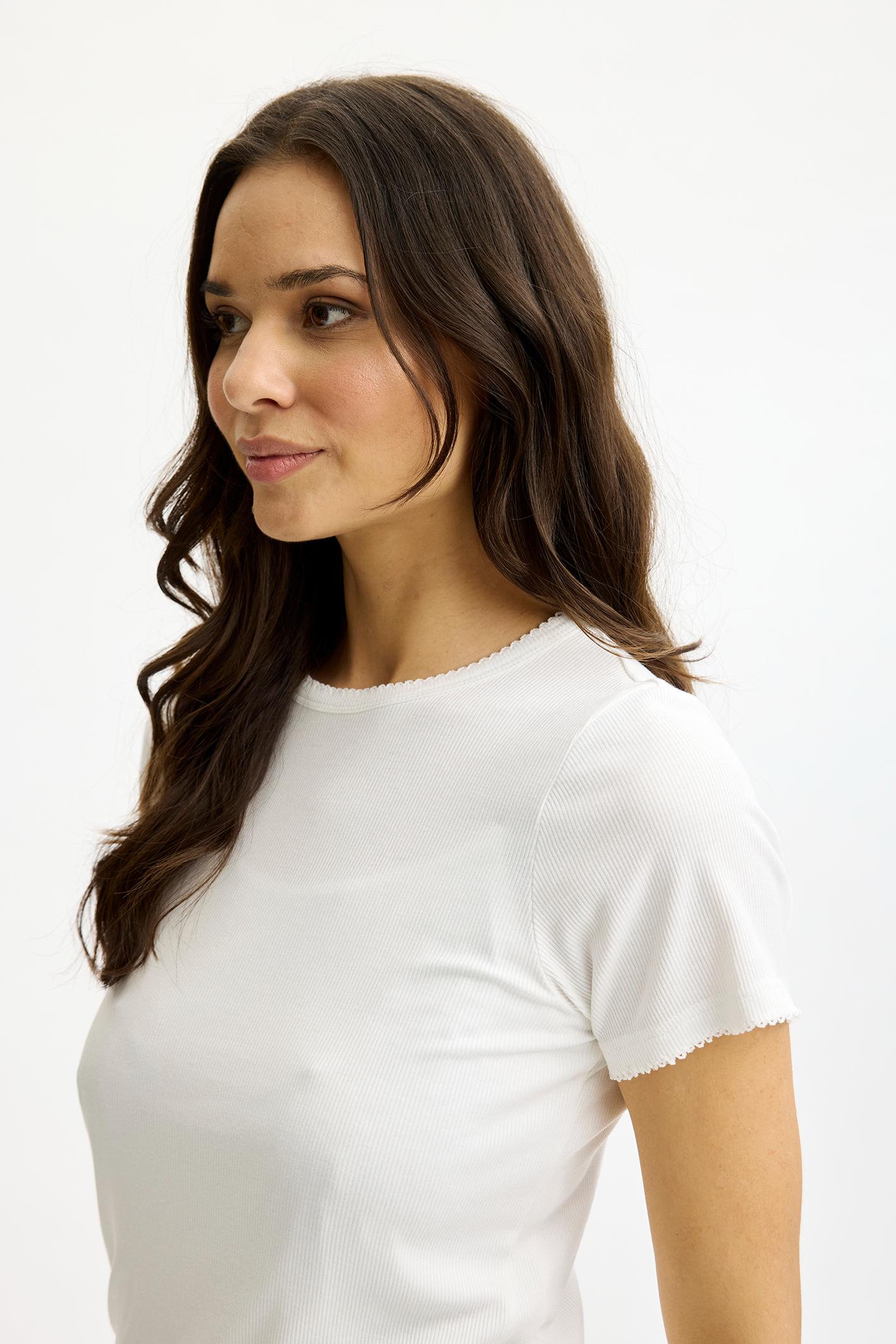 Yvonne t-shirt
