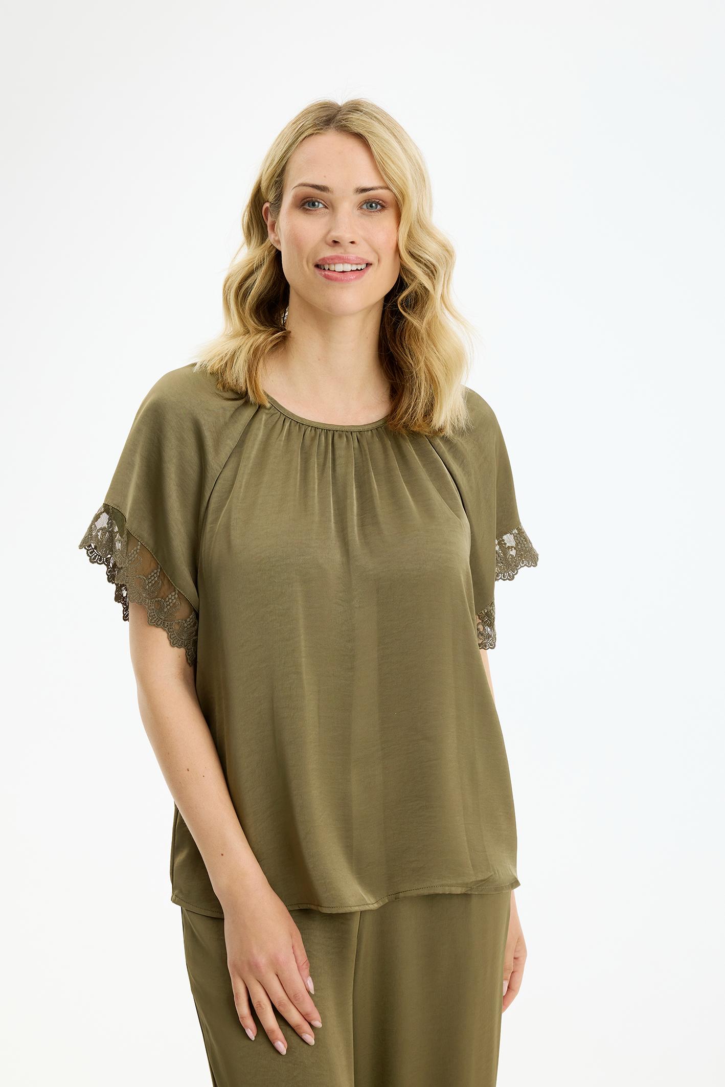 Faye bluse