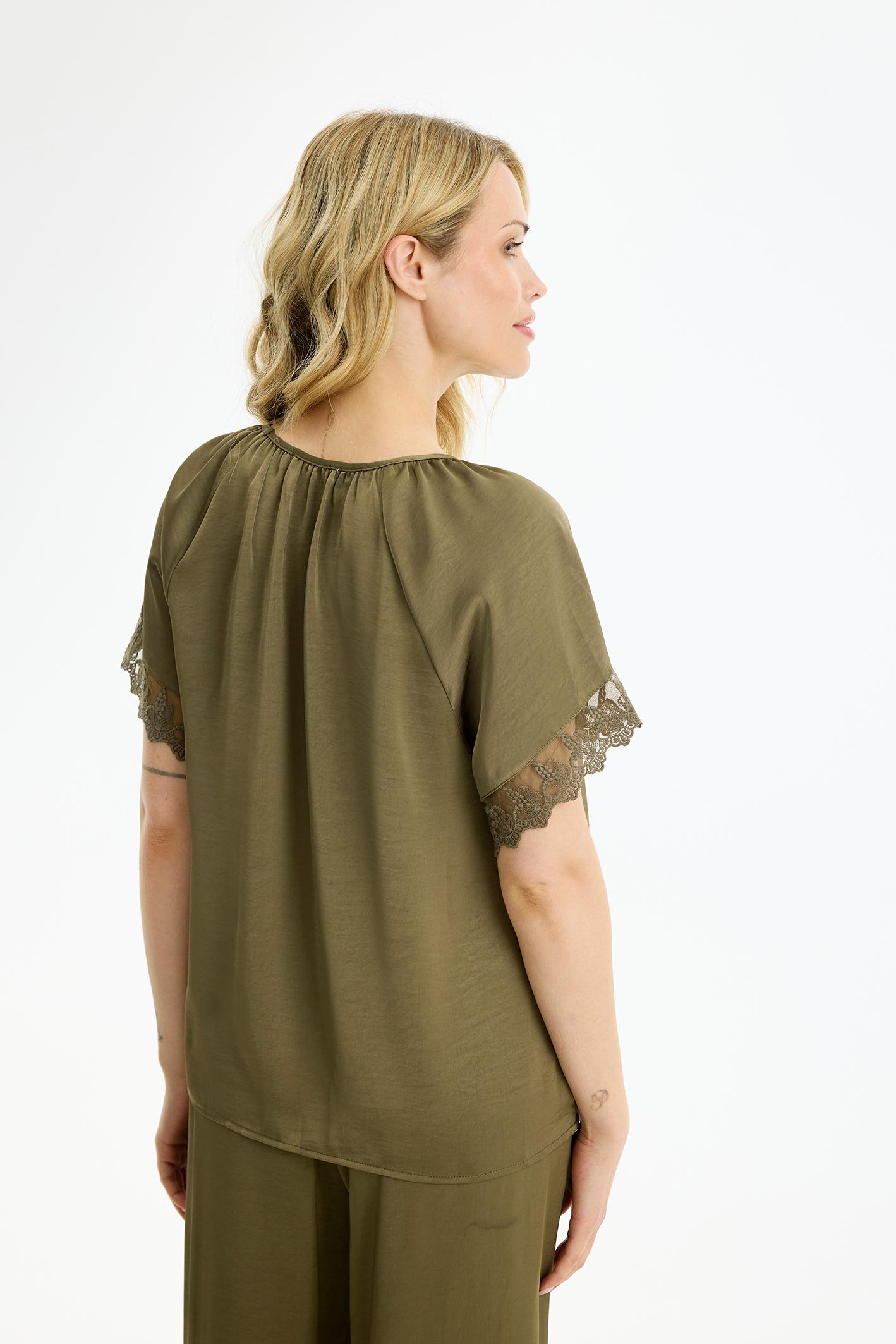 Faye bluse