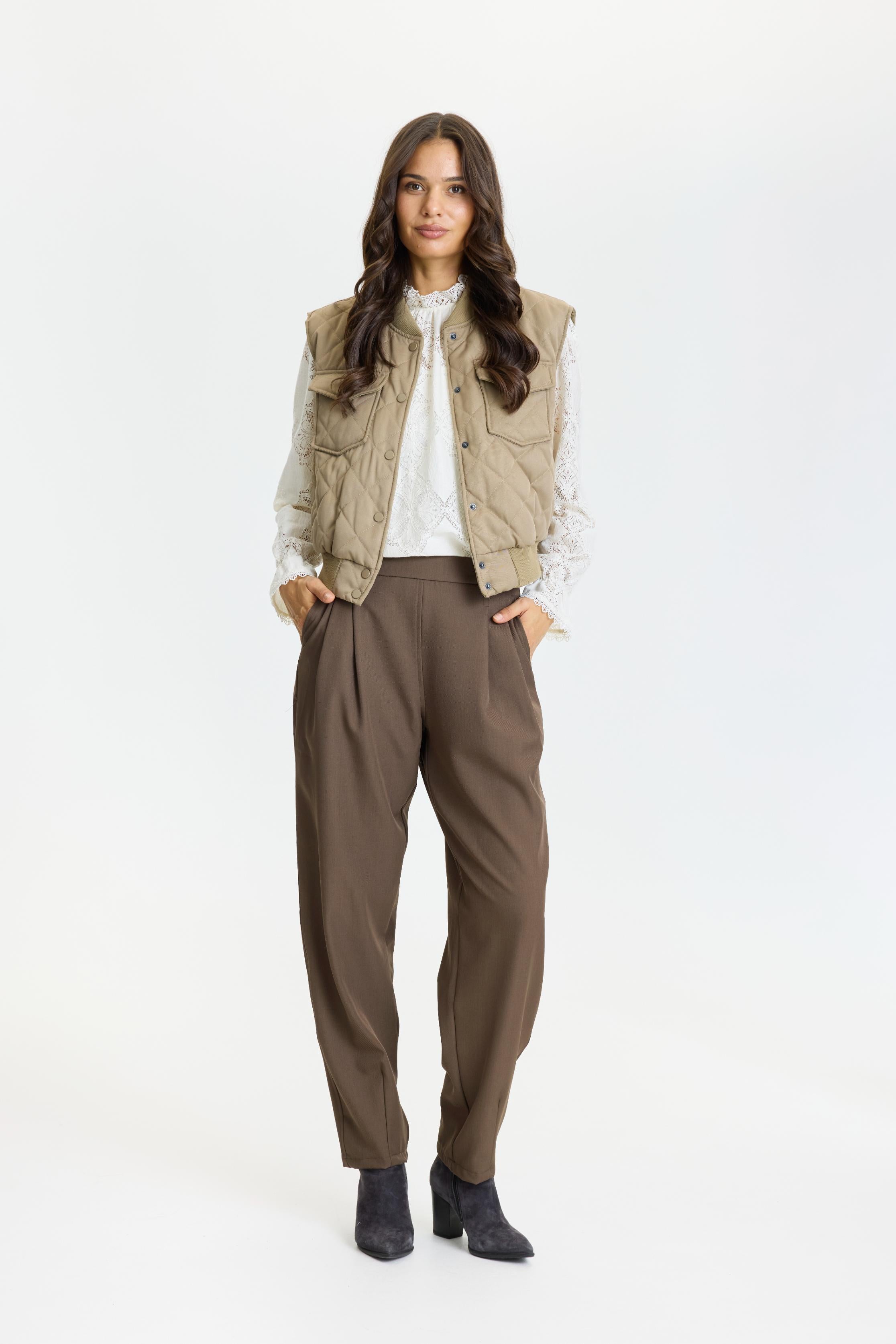 Davina vest