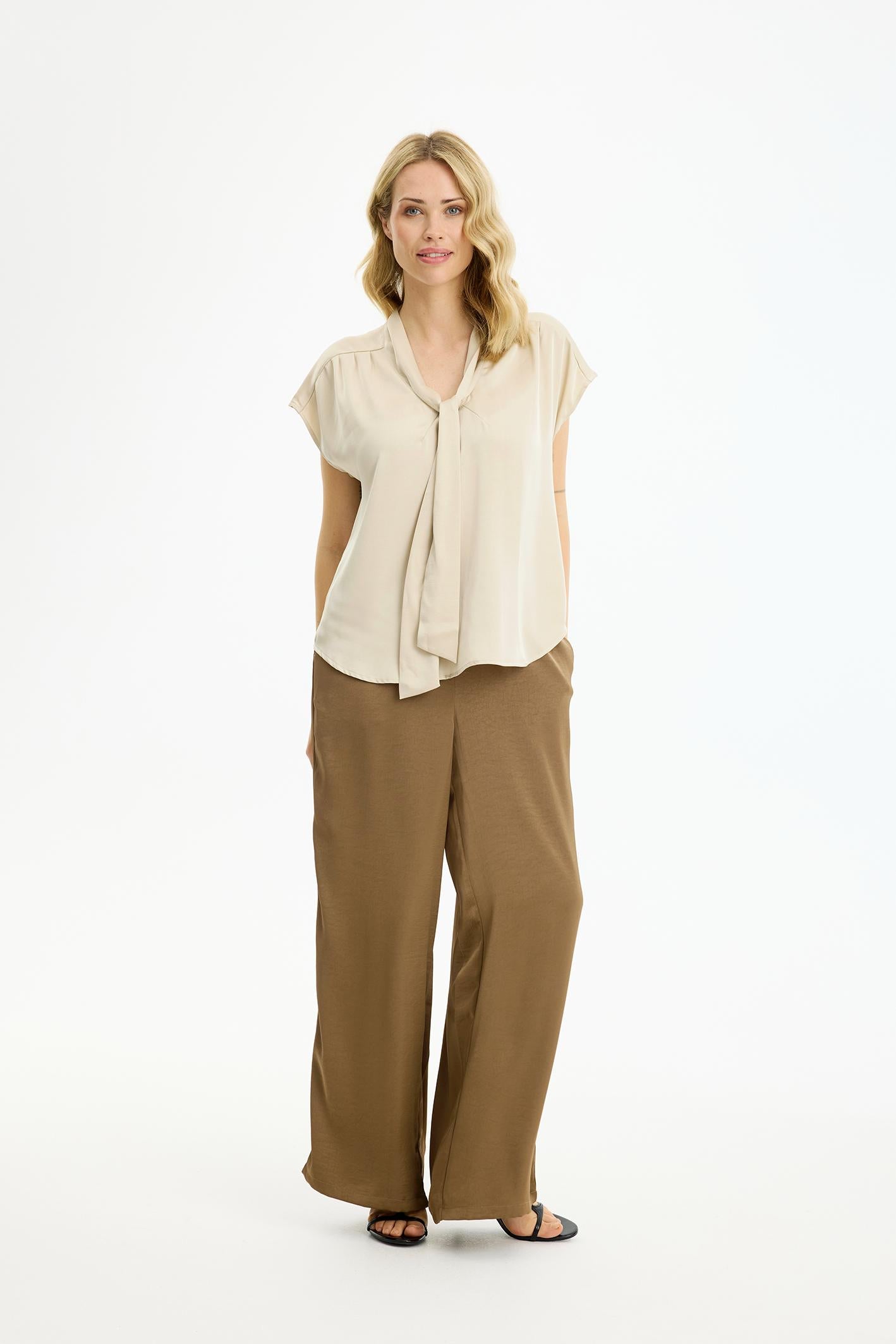 Faye bluse