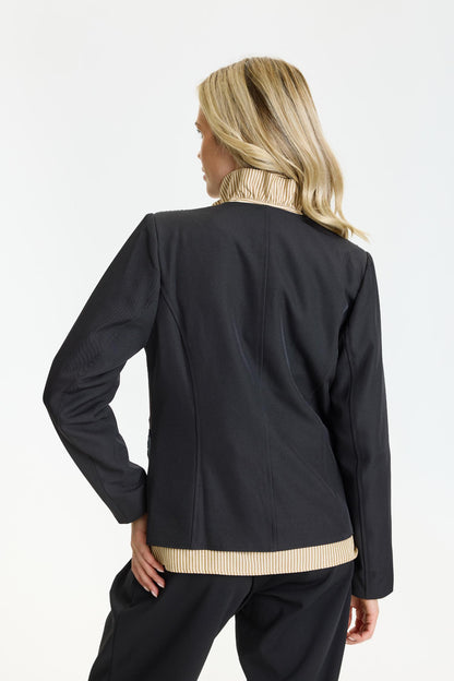 Loren blazer