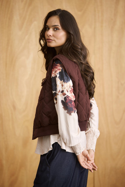 Davina vest