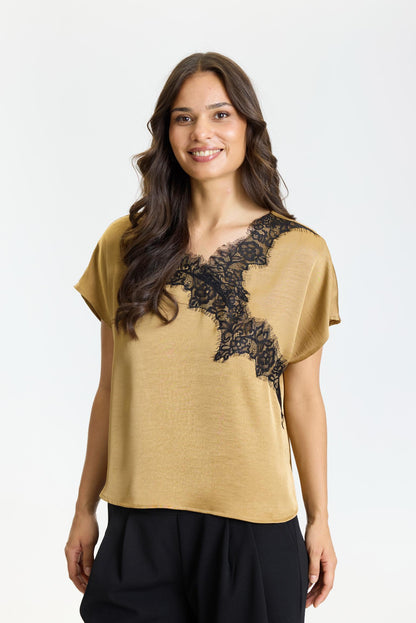 Faye bluse