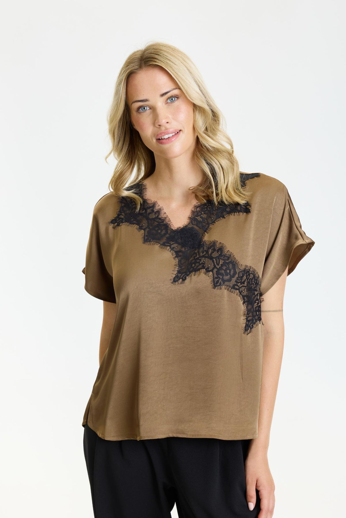 Faye bluse
