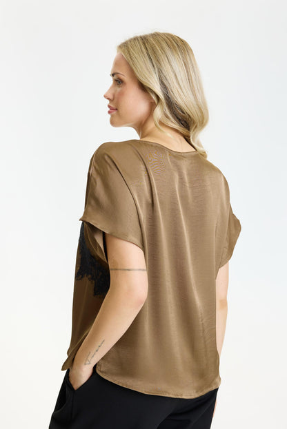 Faye bluse