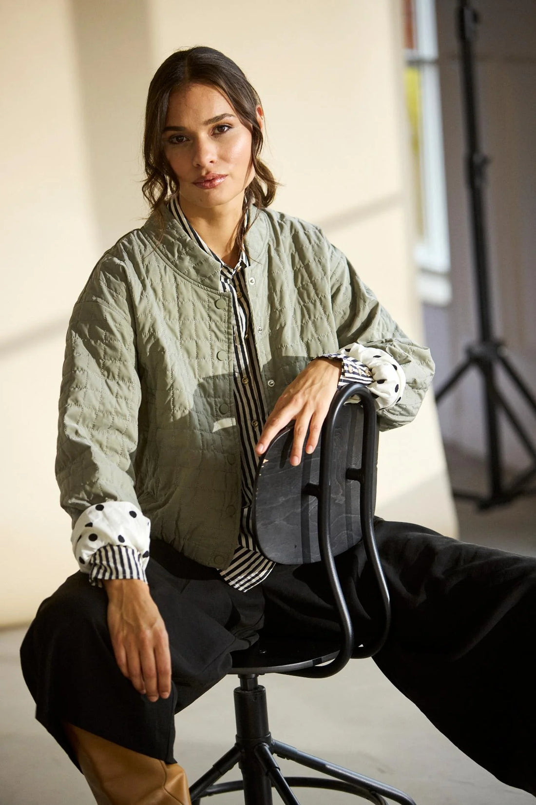 Alina jakke (palmebroderi)